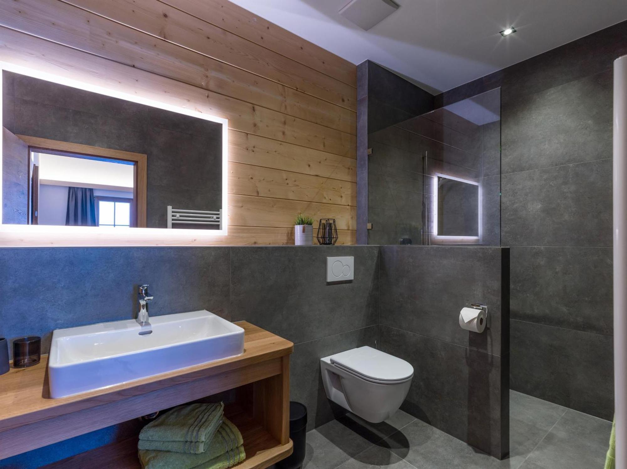 Schrolln Apartment *